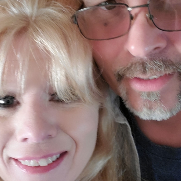 Meet your Posher, Petra - Picture 1 of 1